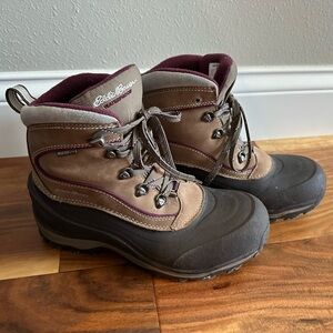 Eddie Bauer Insulated Lace Up Hiking Boots size 7.5
